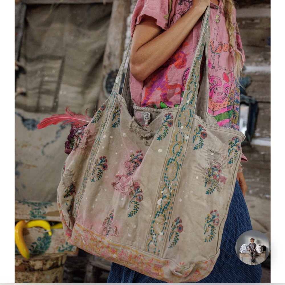 Magnolia Pearl Floral Cream Tote